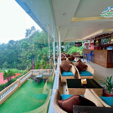 Mount Everest Hotel & Resort Nagarkot Exteriör bild