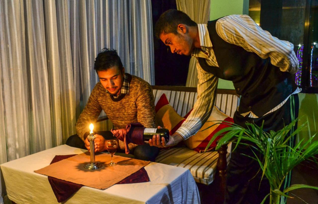 Mount Everest Hotel & Resort Nagarkot Exteriör bild