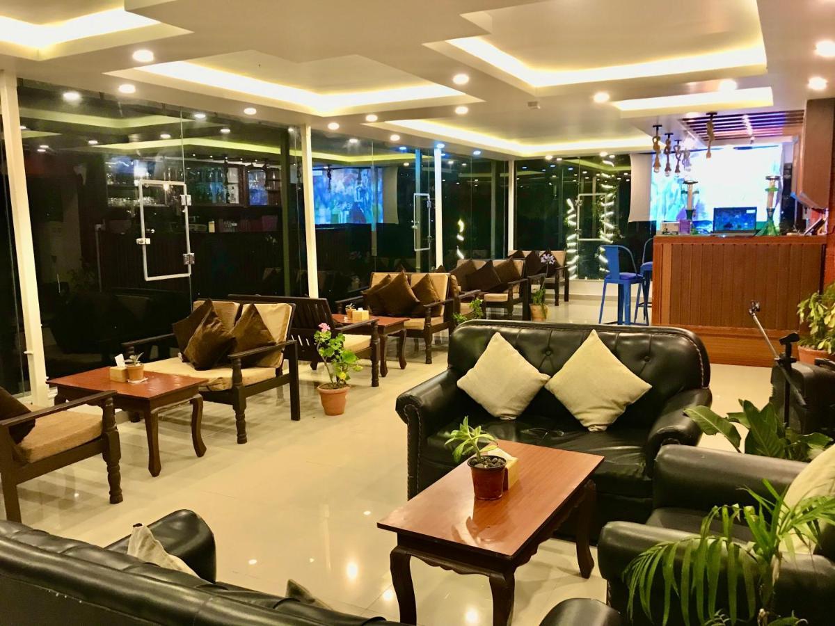 Mount Everest Hotel & Resort Nagarkot Exteriör bild