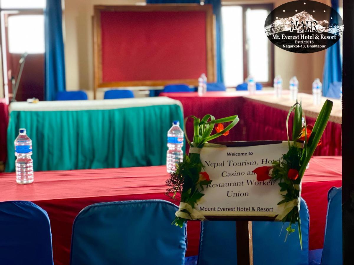 Mount Everest Hotel & Resort Nagarkot Exteriör bild