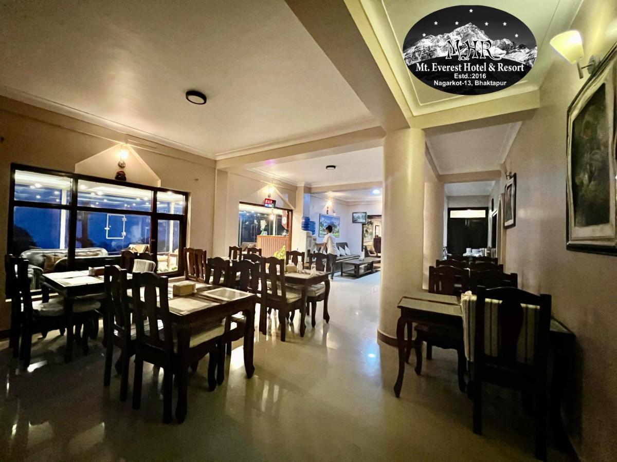Mount Everest Hotel & Resort Nagarkot Exteriör bild