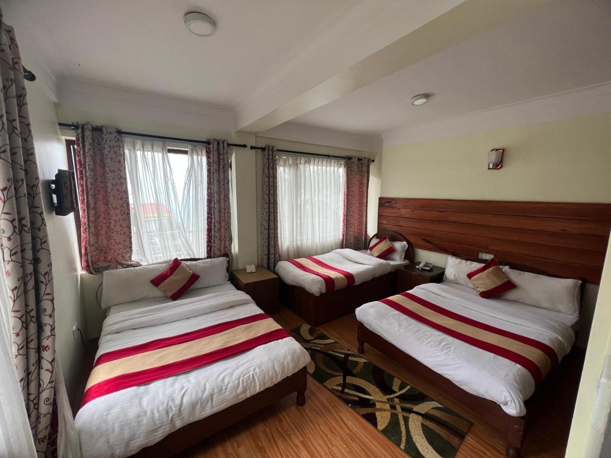 Mount Everest Hotel & Resort Nagarkot Exteriör bild