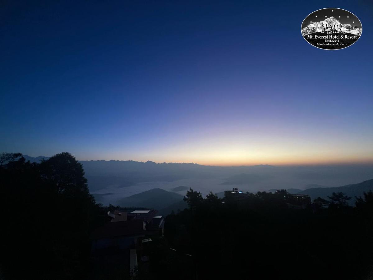 Mount Everest Hotel & Resort Nagarkot Exteriör bild