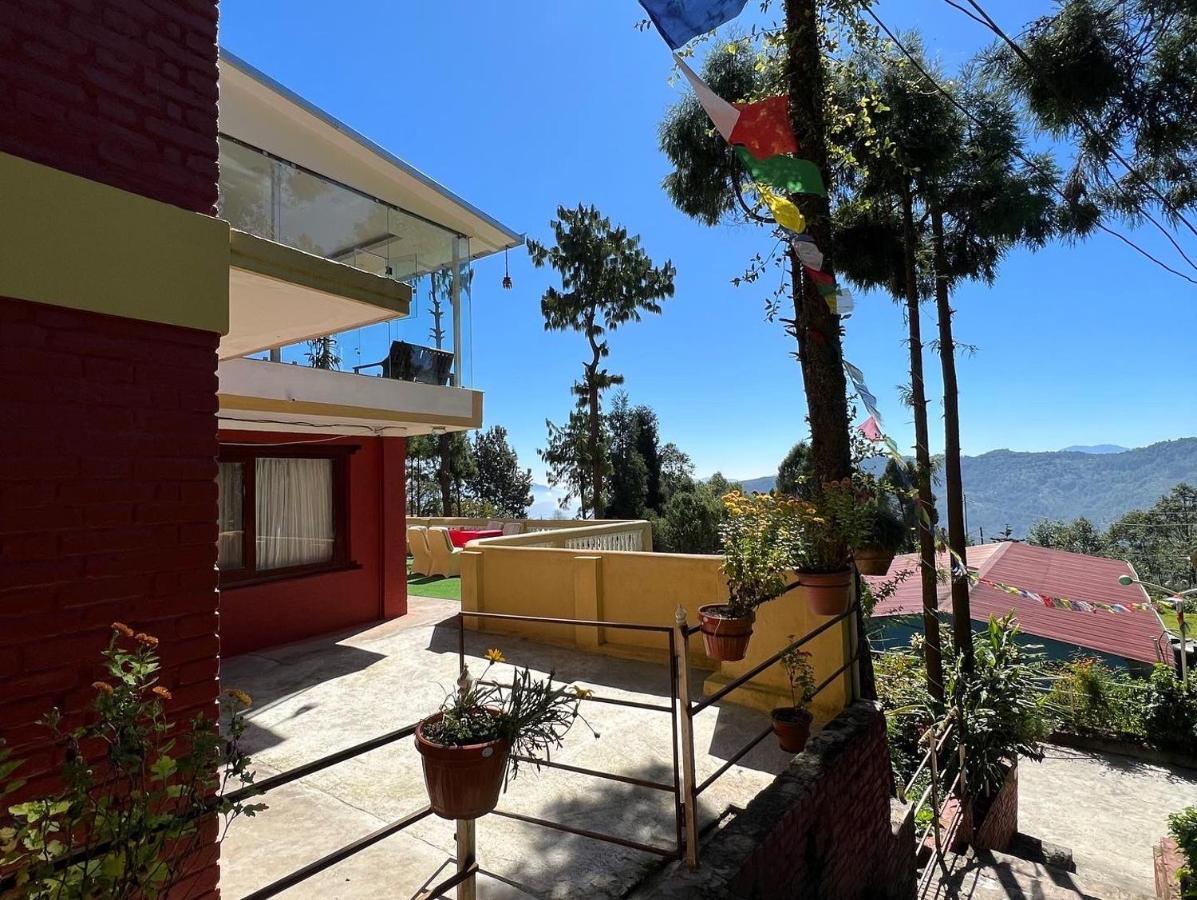 Mount Everest Hotel & Resort Nagarkot Exteriör bild