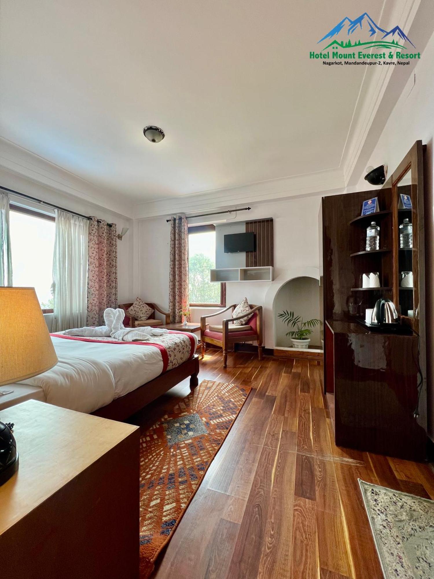 Mount Everest Hotel & Resort Nagarkot Exteriör bild
