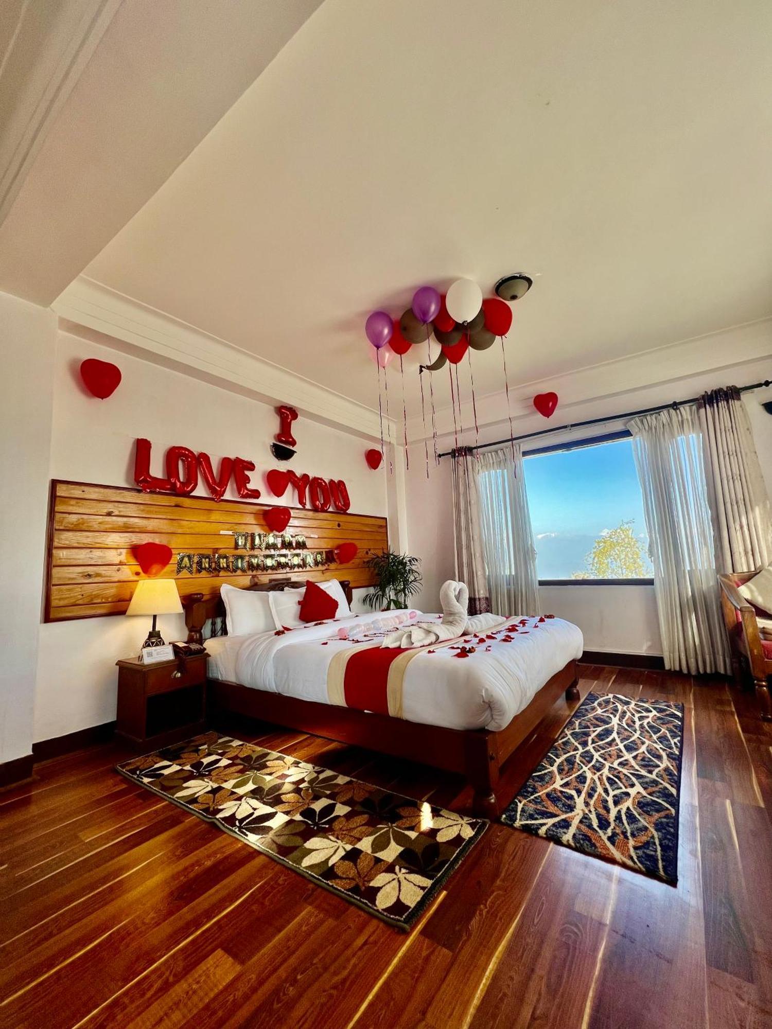 Mount Everest Hotel & Resort Nagarkot Exteriör bild